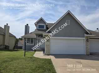 4215 SW Shenandoah Rd, Topeka, KS 66610