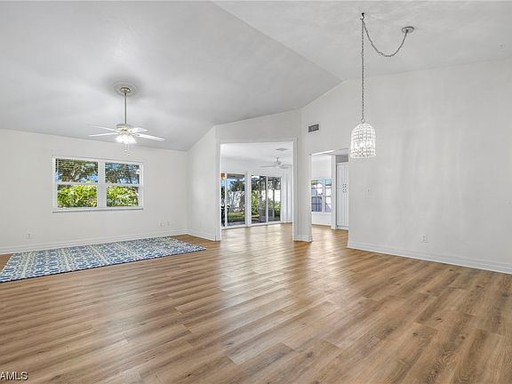 2nd image of 308 NE 13th Pl