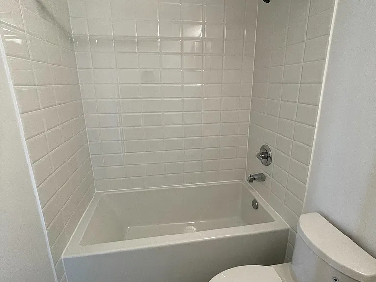 203 College St #2508 — Photo 20