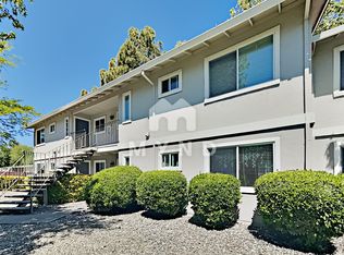 6500 Country Club Dr APT 21, Rohnert Park, CA 94928