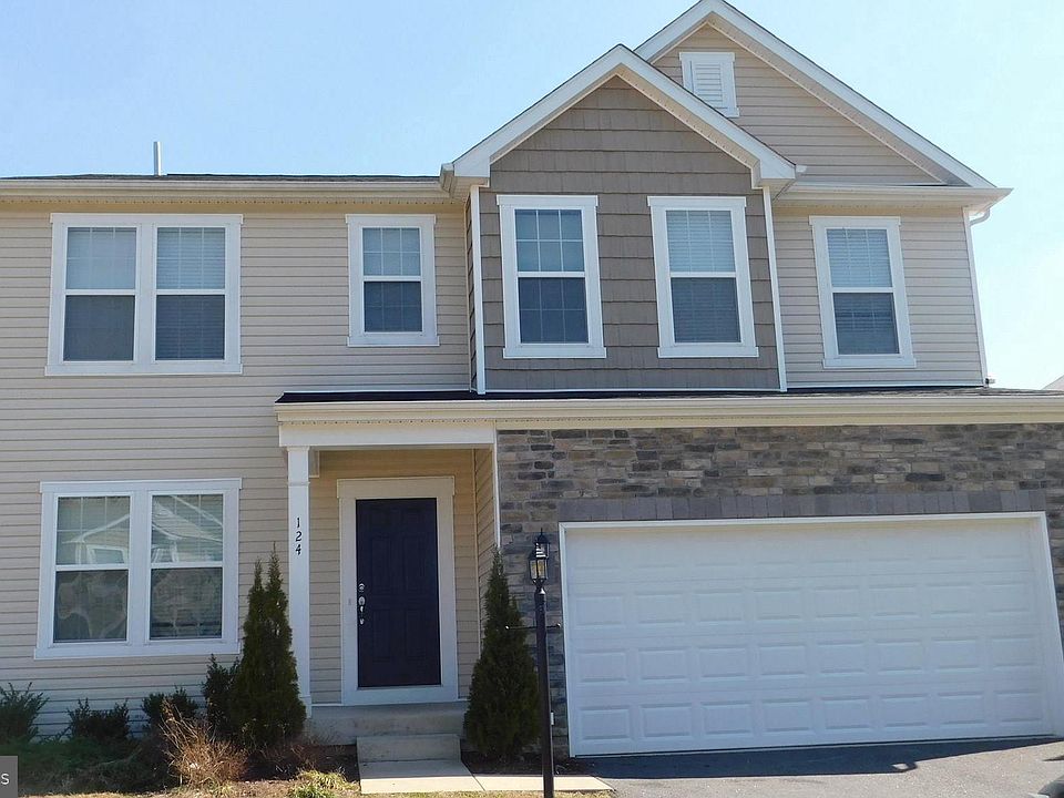 1st image of 124 Royal Crescent Way