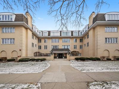 75 6th Ave APT 302, La Grange, IL, 60525