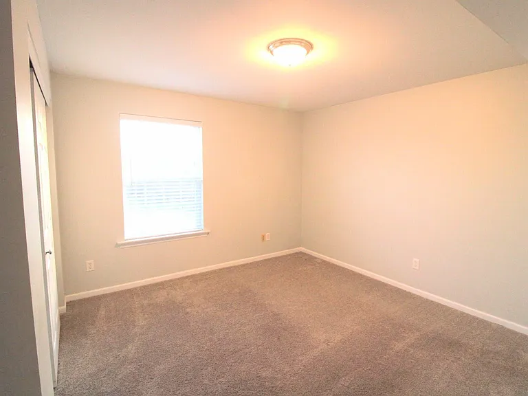 1124 Welsh Dr — Photo 15