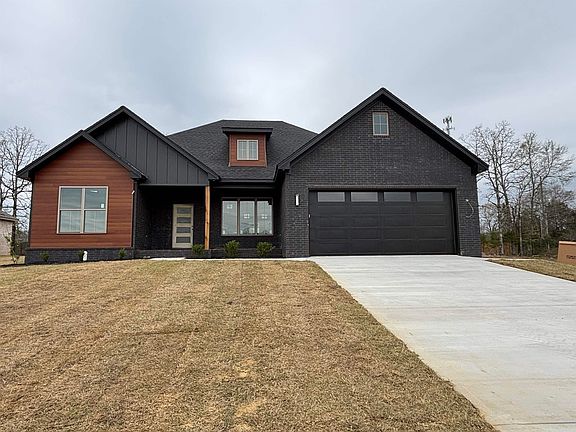 4th image of 744 Grand Valley Loop