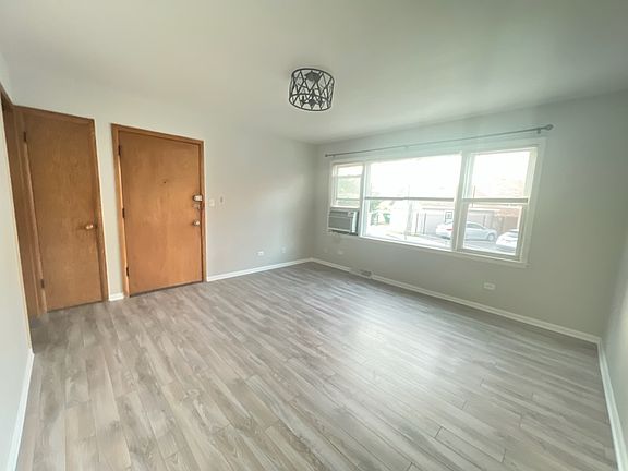 5th image of 5645 N Central Ave #1E