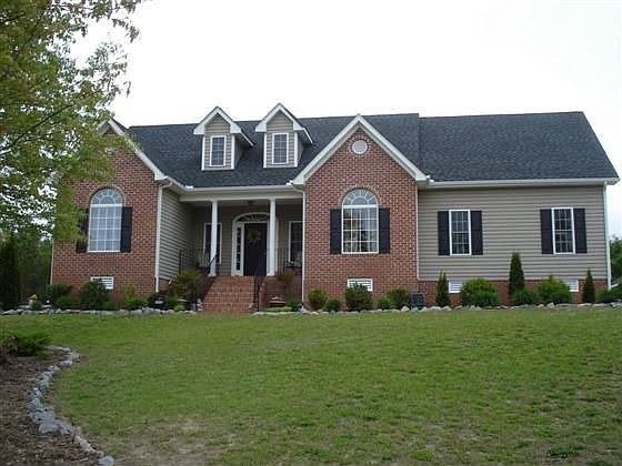 1st image of 3540 Willow Creek Dr