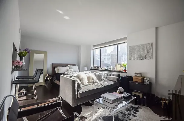 Rented by Compass | media 1