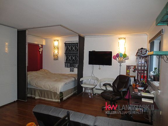 3rd image of 1443 28th Ave #2FL