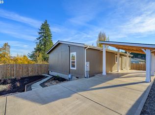 826 SW Cherry St #PAR2, Willamina, OR 97396