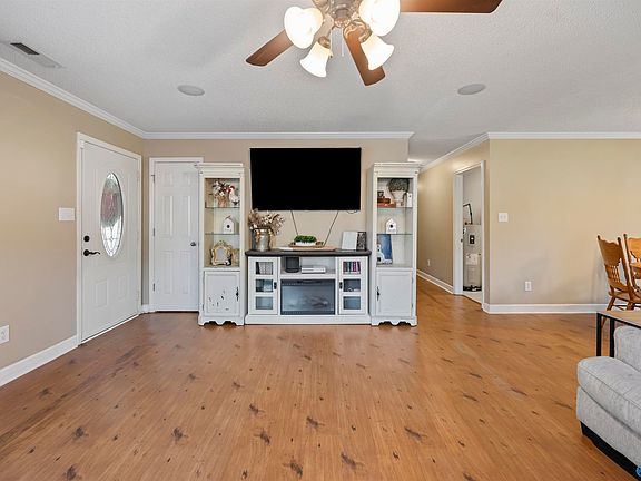 5th image of 26805 Thach Rd