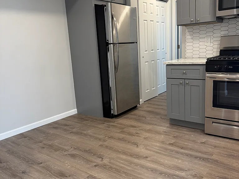 138 Woodbine Ave #1 — Photo 6