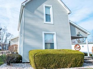 606 S High St, Winchester, IN 47394