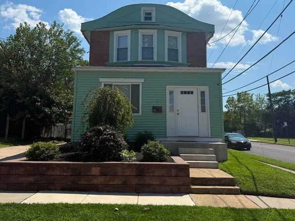 2 E Mill Rd #B, Maple Shade, NJ 08052