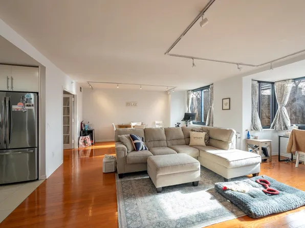 700 Grove St APT 2H, Jersey City, NJ 07310