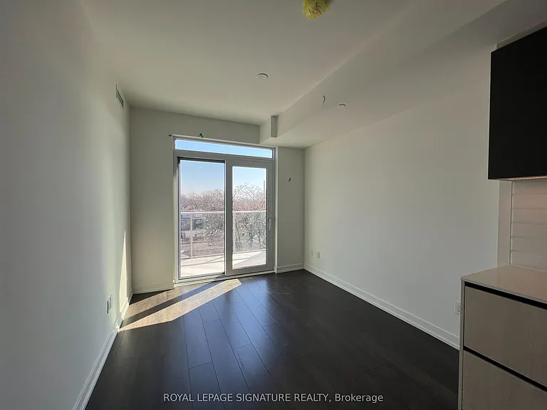 150 Logan Ave #536 — Photo 8