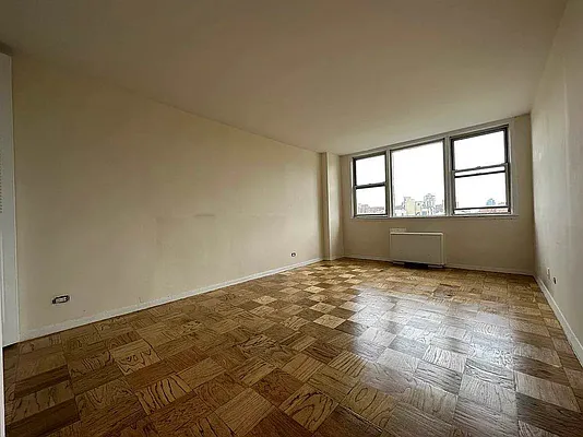 Rented by Bond New York | media 5