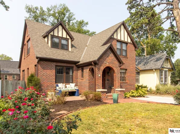 2835 S 27th St, Lincoln, NE 68502