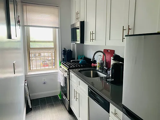 Rented by Highline Residential | media 8