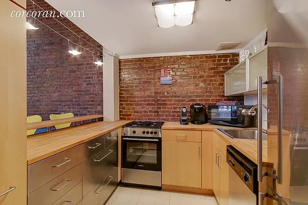 Sold by Corcoran | media 2