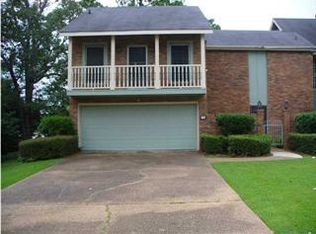 66 Sycamore Ln, Brandon, MS 39042