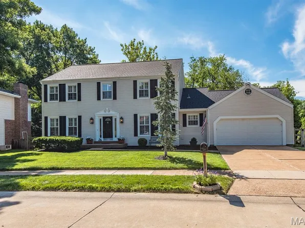 14960 Country Ridge Dr, Chesterfield, MO 63017
