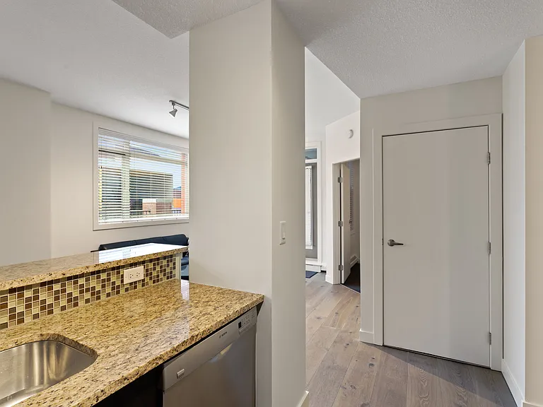 333 22nd Ave SW #106 — Photo 22