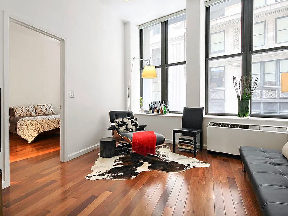 1st image of 1 Wall Street Ct Penthouse 5