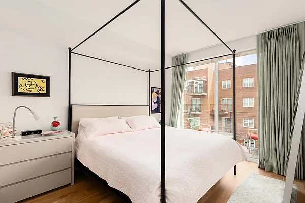 Sold by Triplemint | media 9