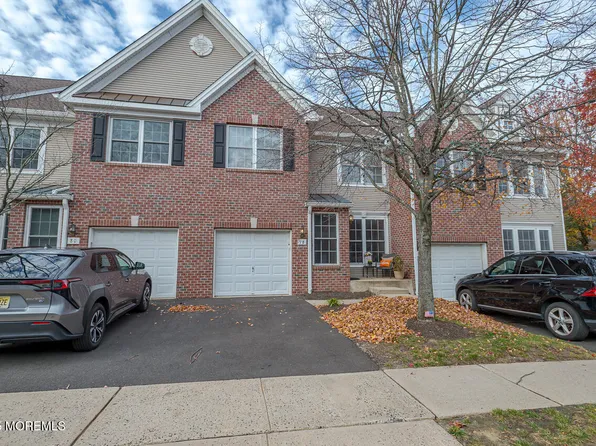 78 Ironwood Court, Middletown, NJ 07748