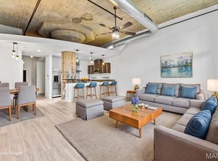 4100 Forest Park Ave APT 221, Saint Louis, MO