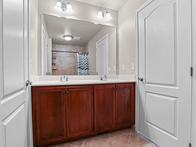 24303 Saybrook Ct — Photo 31