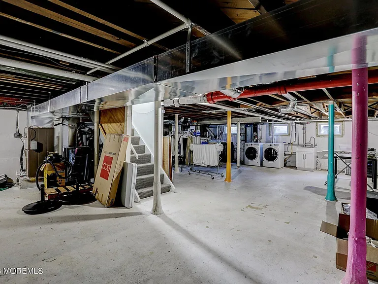 570 N Edgemere Dr #A — Photo 40