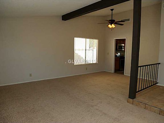 3rd image of 317 Broxton Ln