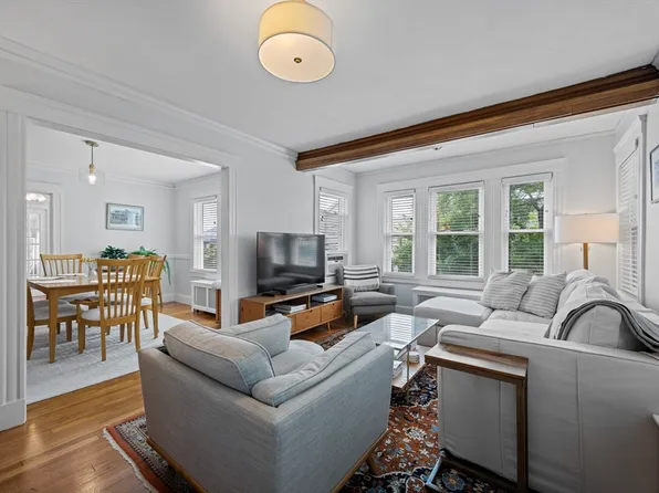 53 Warren St #53, Arlington, MA 02474