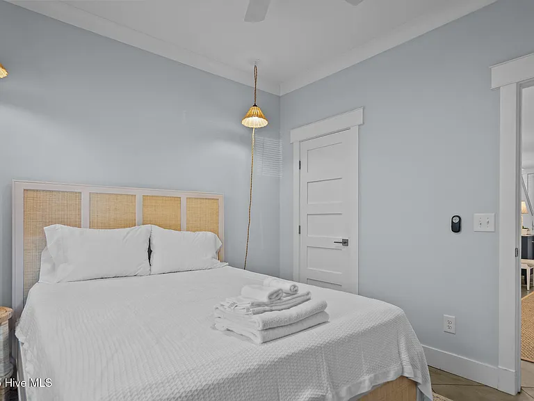 1622 Swordfish Ln #1 — Photo 18