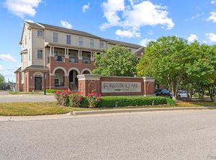3919 Forester Blvd, Auburn Hills, MI 48326