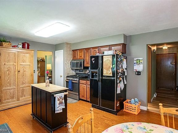 5th image of 4090 Magnolia Dr