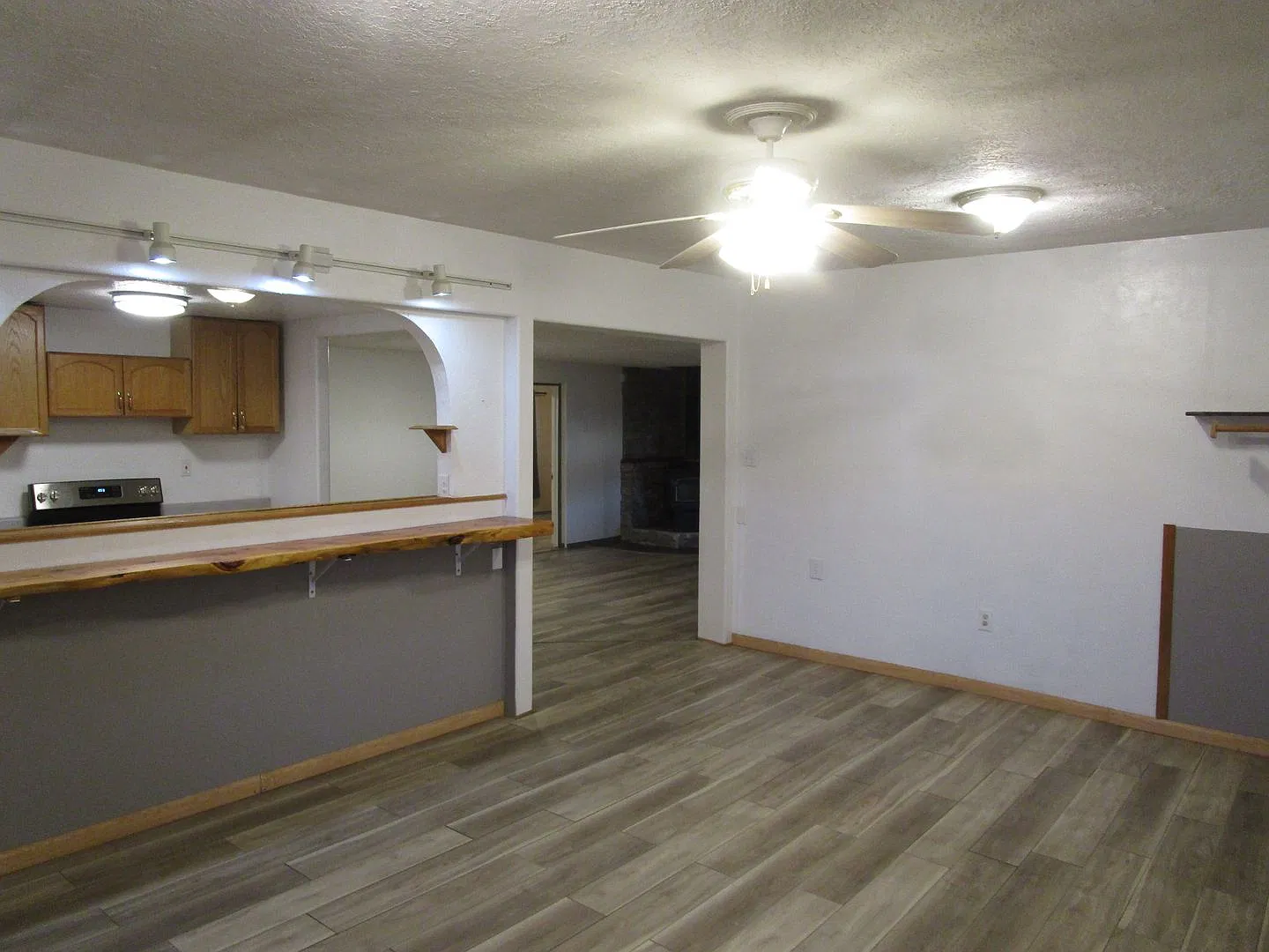 House on East Side of Ochoco Reservoir with Multiple Outbuildings and Fenced Yard - Available Now! — Photo 3