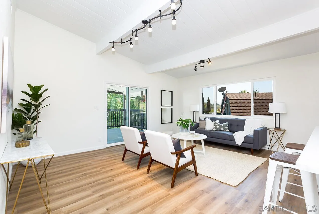 3 bed, 1519 sqft, $3,990 — Photo 3