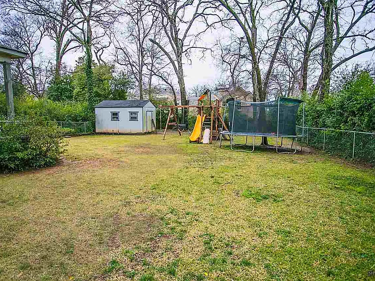 1323 S Donnybrook Ave — Photo 7