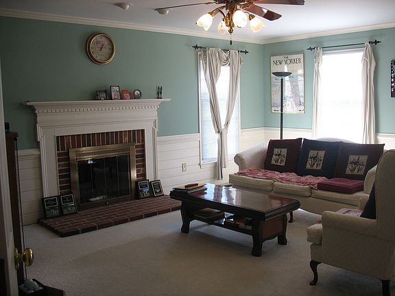 3rd image of 122 Elm Lake Way