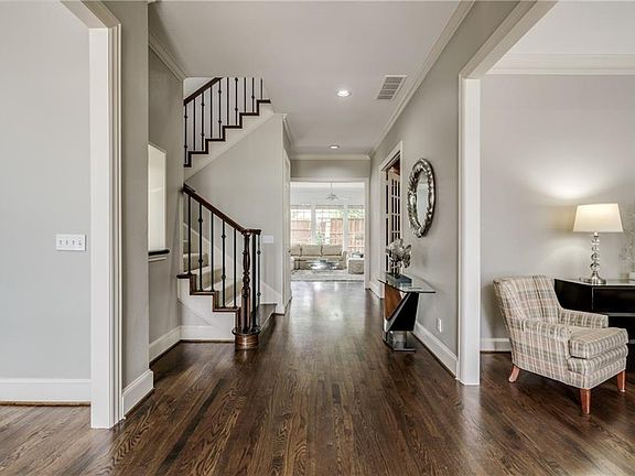 3rd image of 6428 Bermuda Dunes Dr