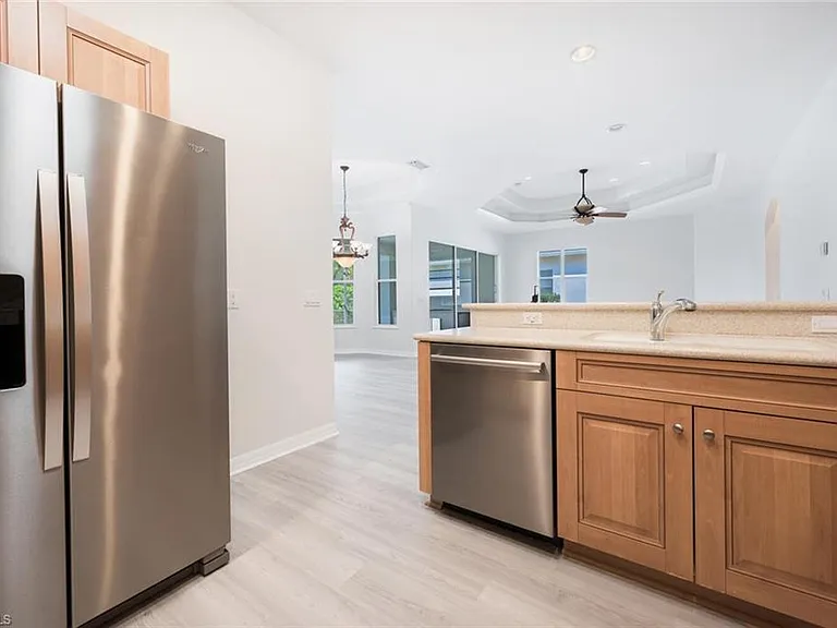 10800 Fieldfair Dr — Photo 7