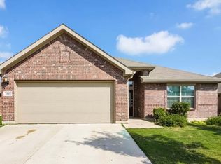 1328 Hearthstone Dr, Burleson, TX 76028