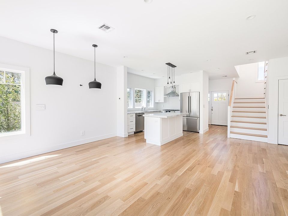 Condos 68 Foster Apartments Hampton Bays, NY Zillow