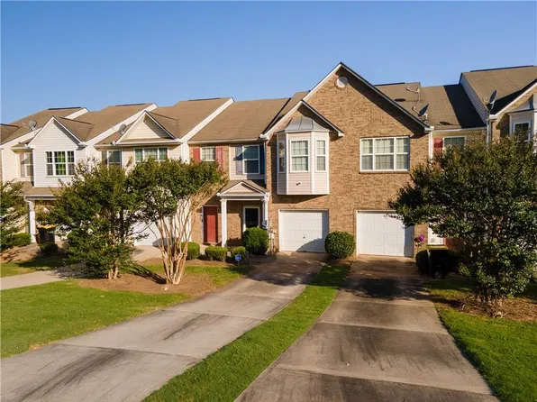 6120 Capitol Knl, Fairburn, GA 30213