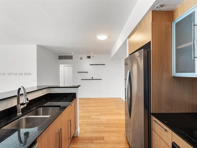 335 S Biscayne Blvd #908 — Photo 10