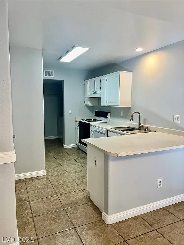 3 bed, 2.5 bath, 1508 sqft, $1,795 — Photo 4