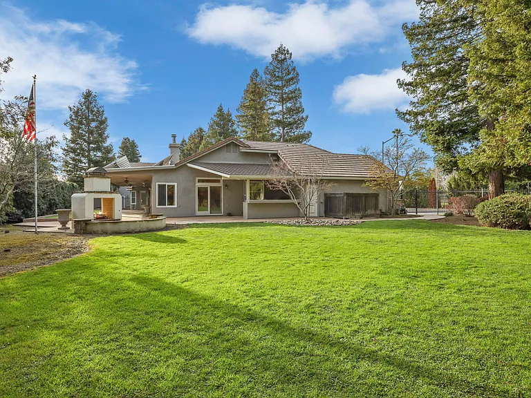 11006 Wild Oak Dr — Photo 19