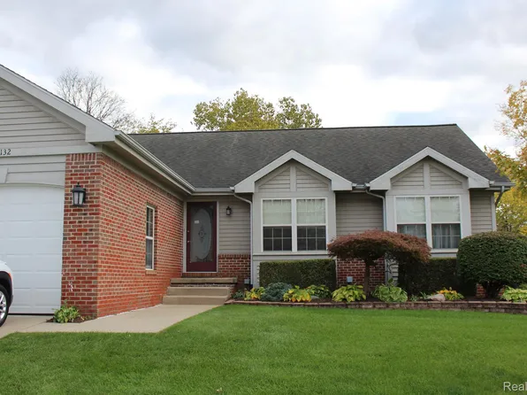 9132 Colony Park Dr, Ypsilanti, MI 48197